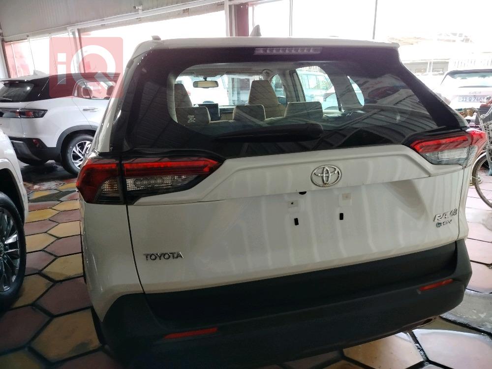 تويوتا راف 4